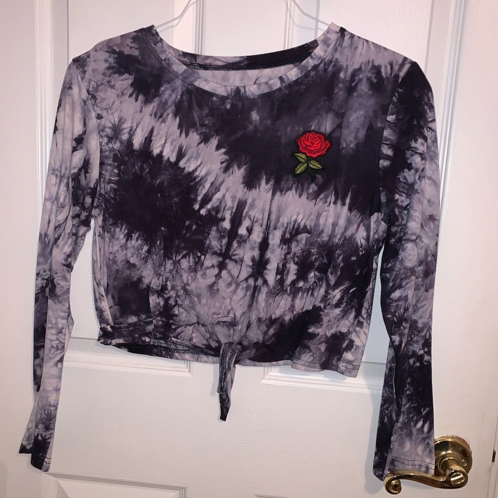 Crop long sleeve shirt